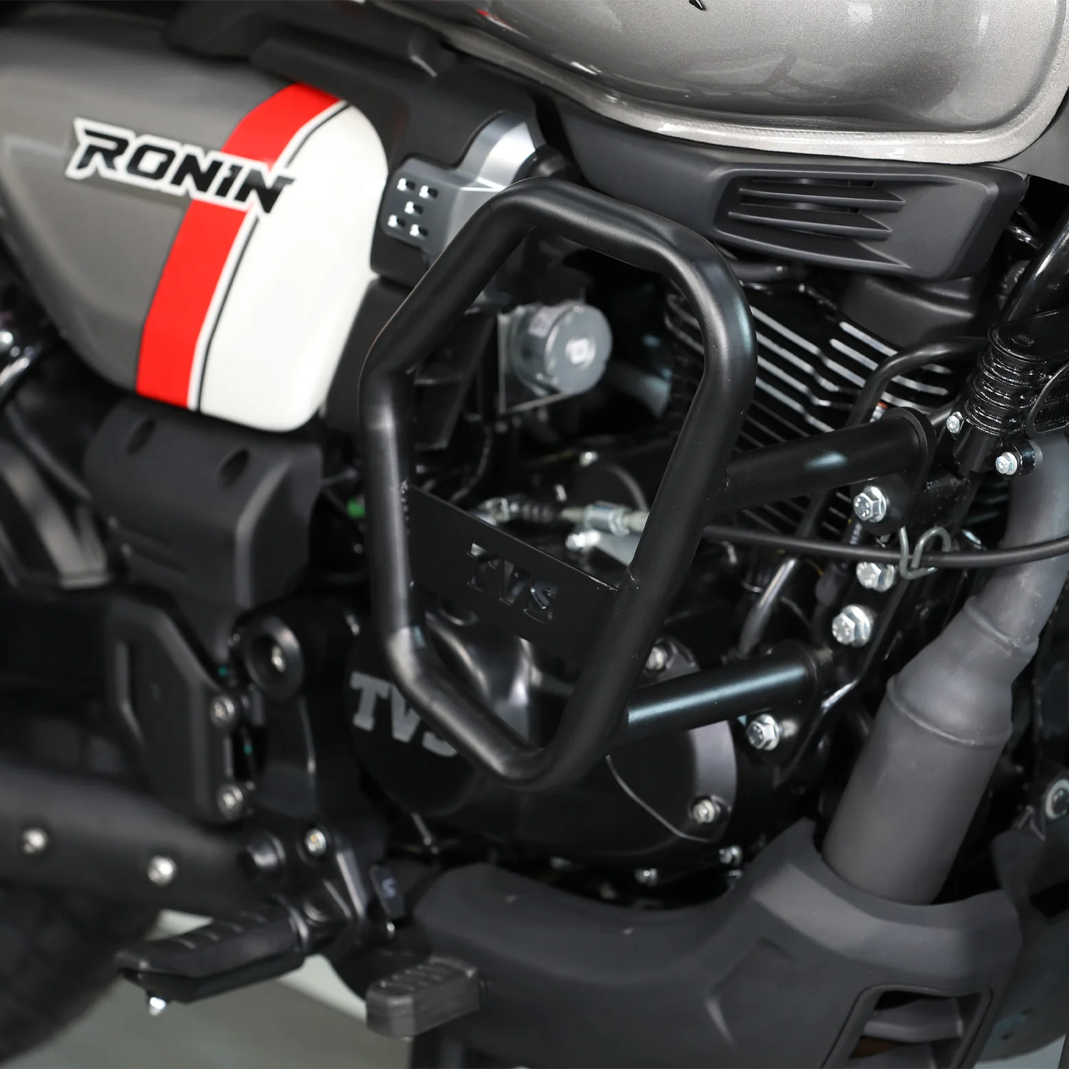 TVS Ronin Engine Guard β Ultimate Protection and Durability - Image 3